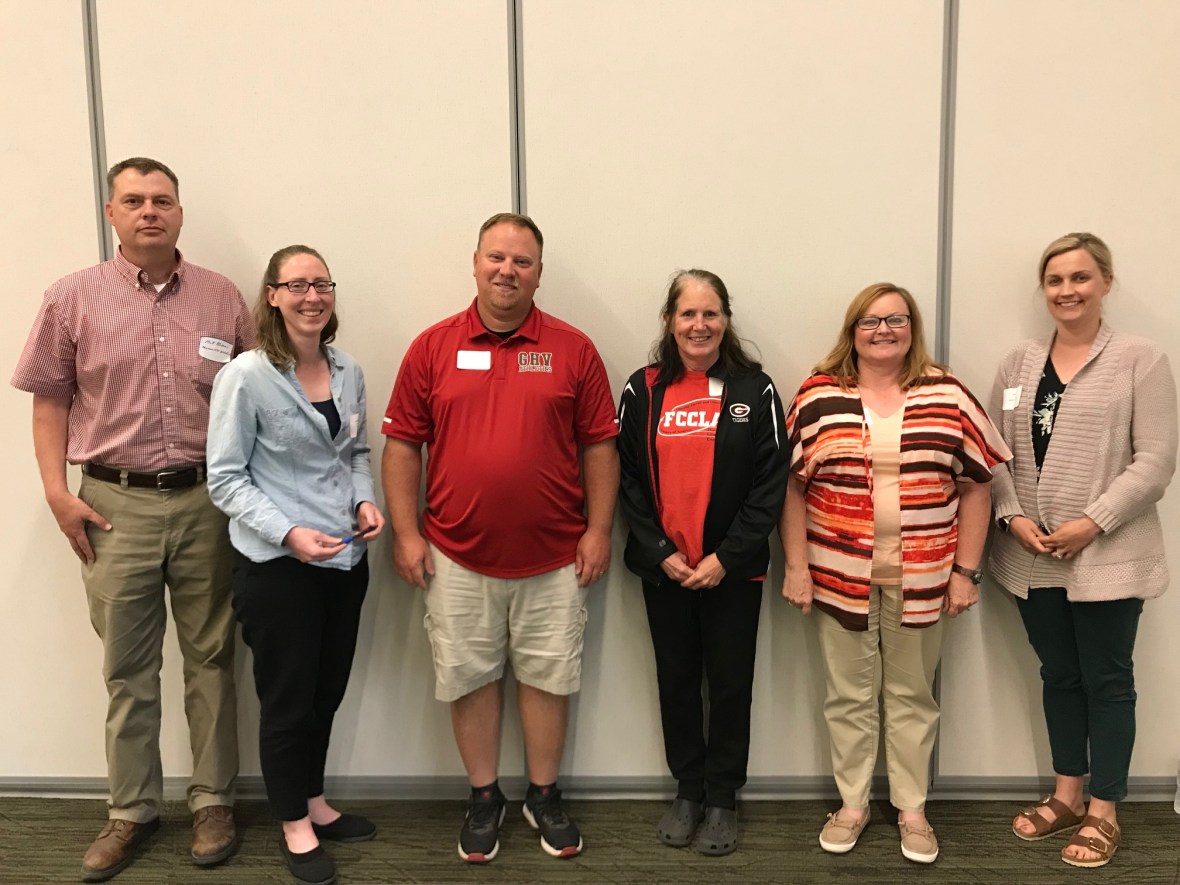 IMG_0342_scholarship_winners